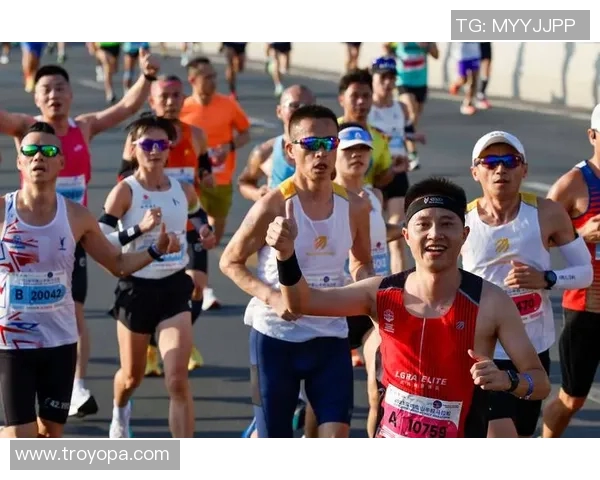 深圳城市马拉松评析：飞盘队状态与表现的全面解读与分析